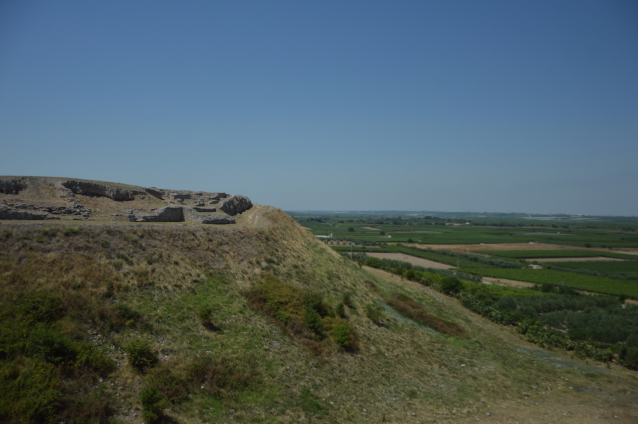 Il Monte di Canne e la valle dell'Ofanto